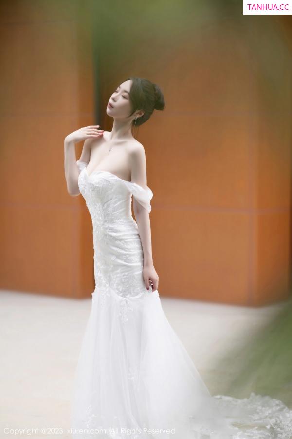 梦心玥  [XiuRen]高清写真图 2023.08.30 No.7310 梦心玥 婚纱美腿第18张图片